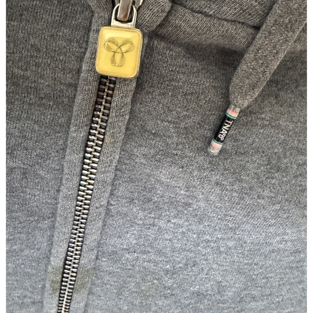 TNA Zip-up Hoodie - Picture 2 of 4